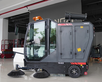 駕駛式掃地機(jī) 駕駛式掃地機(jī)